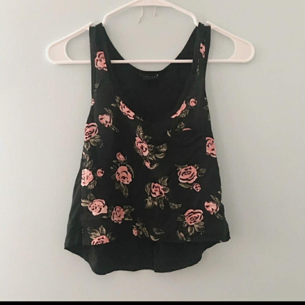 🌸 Forever 21 Black Floral Pocket Tank Top